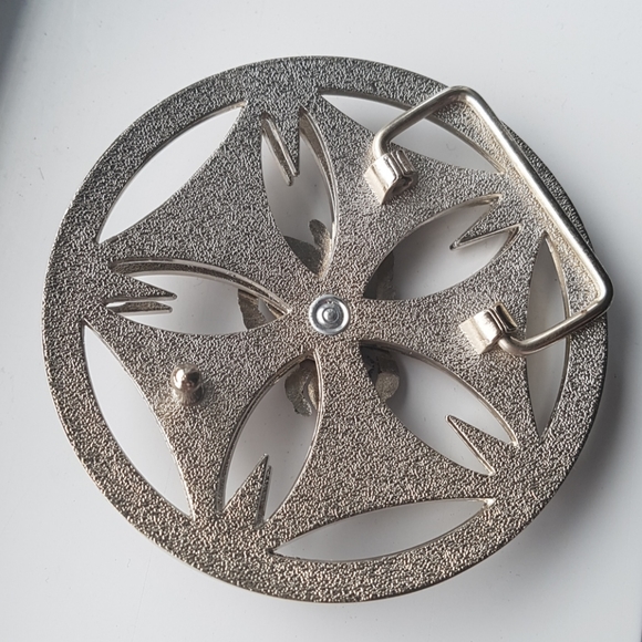 Belt Buckle Spider - Picture 3 of 3